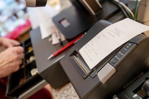 Витратні матеріали для принтерів етикеток та чеків фото